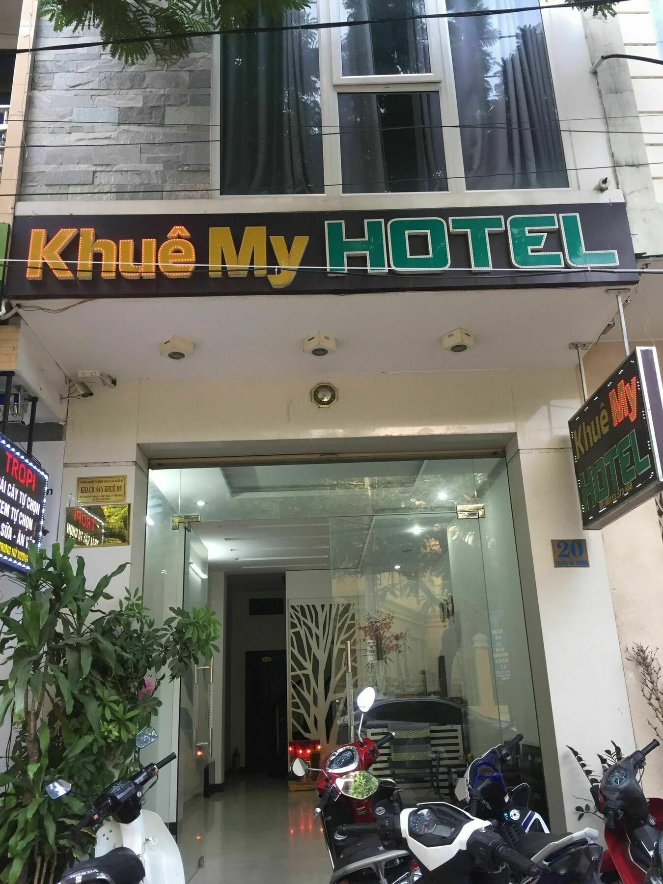 Khue My Hotel Da Nang Exteriör bild
