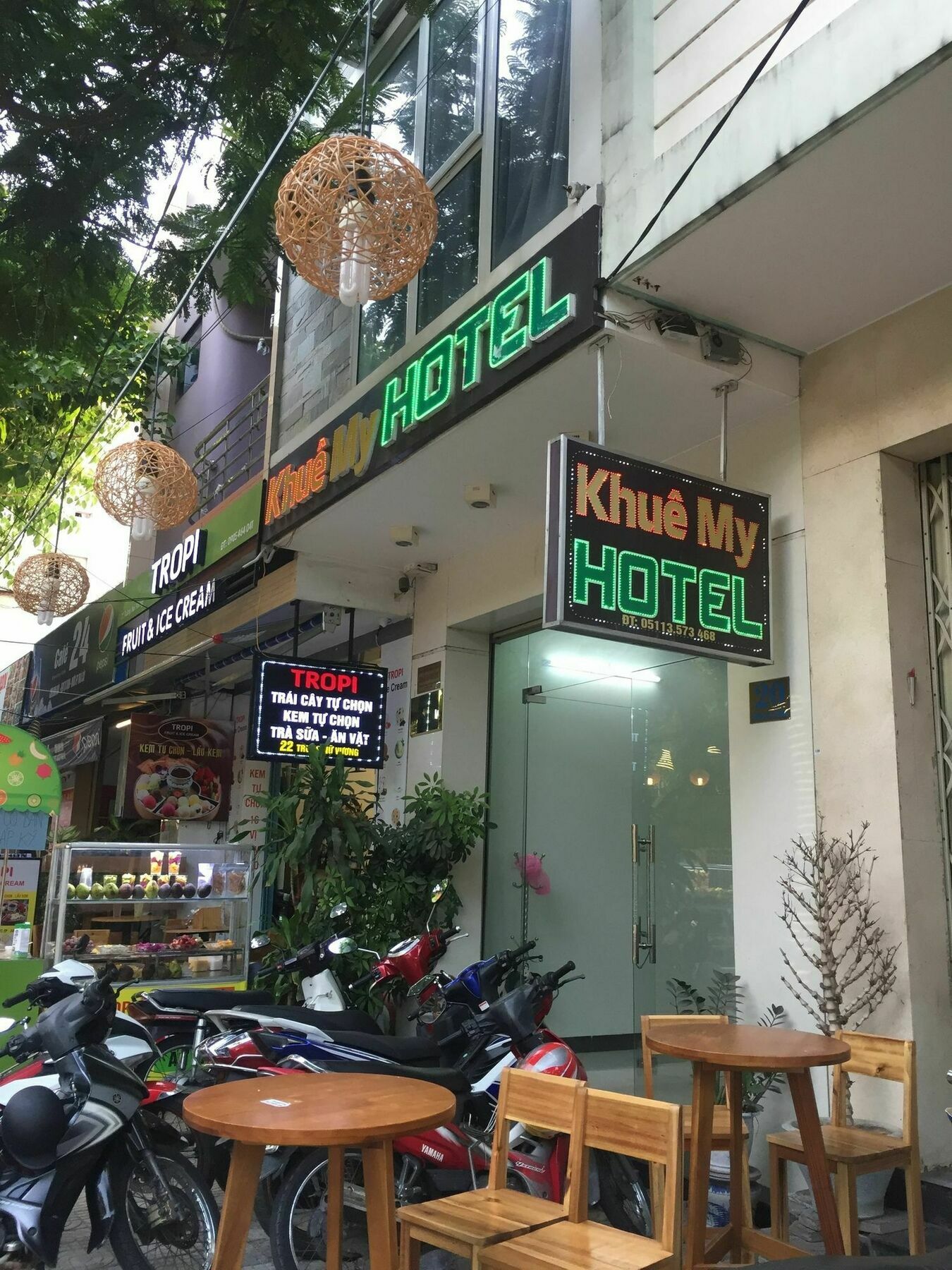 Khue My Hotel Da Nang Exteriör bild